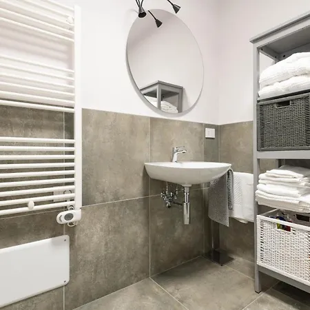 Nuovo In Centro Paese *